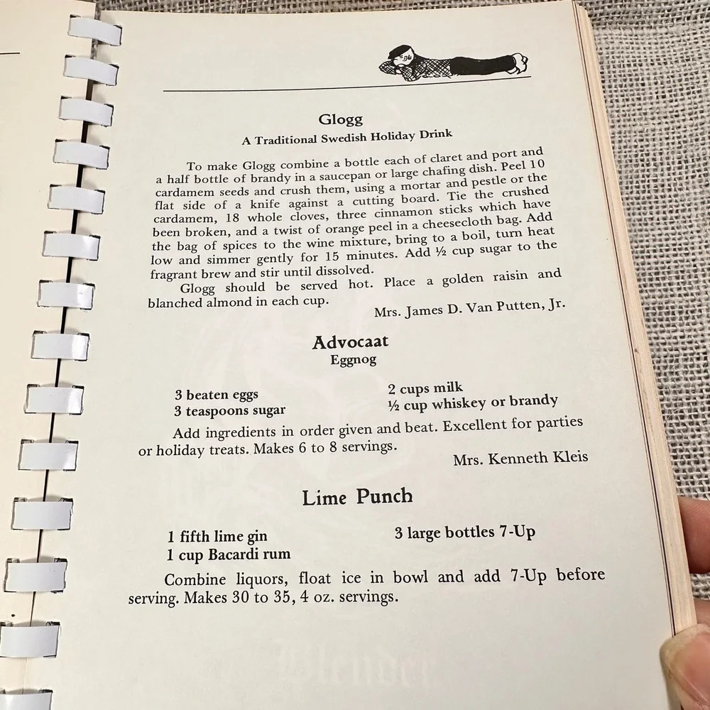 Vintage Eet Smakelijk Cookbook Jr Welfare League Holland Michigan Dutch Recipes
